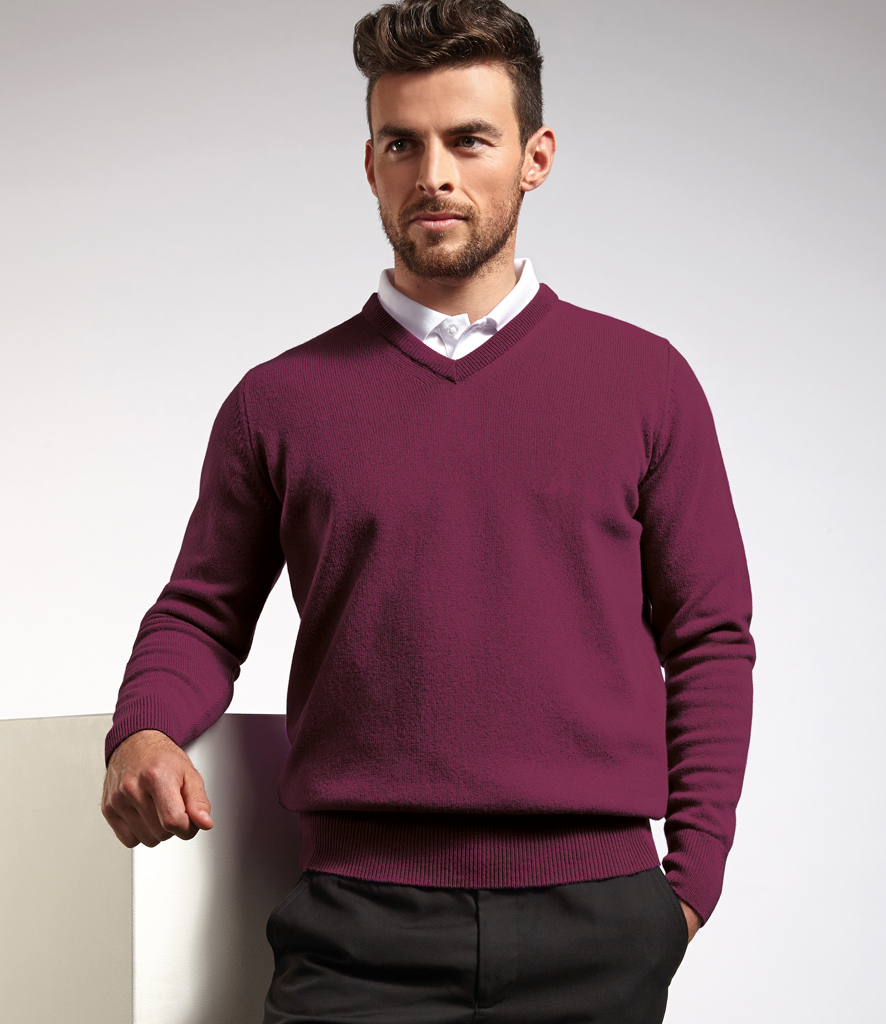 GM10Glenmuir V Neck Lambswool Sweater - Redrok